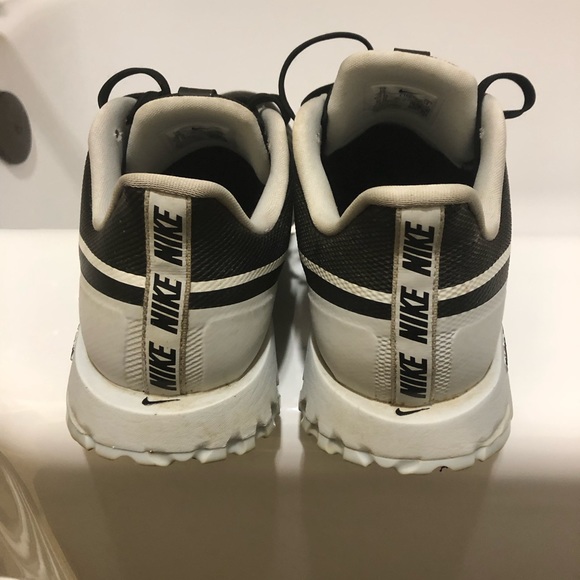 Nike golf shoes - Picture 3 of 4